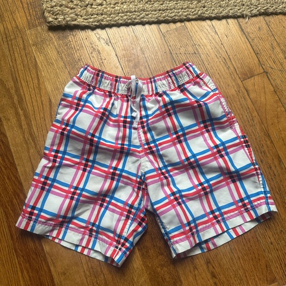 Hanna Andersson Plaid Swim Trunks in Boys Size 130, US 8 VGUC - Picture 1 of 3